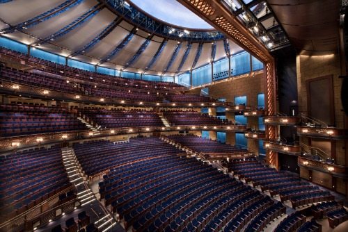 10 Tips For Having A Perfect Dr Phillips Center Date Night The 2 700 Seat Walt Disney World Theater