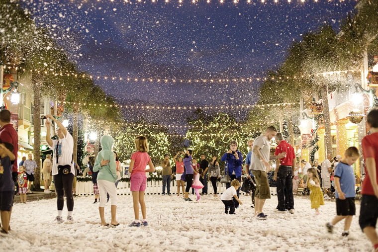Where to Find Orlando's Best Holiday Lights