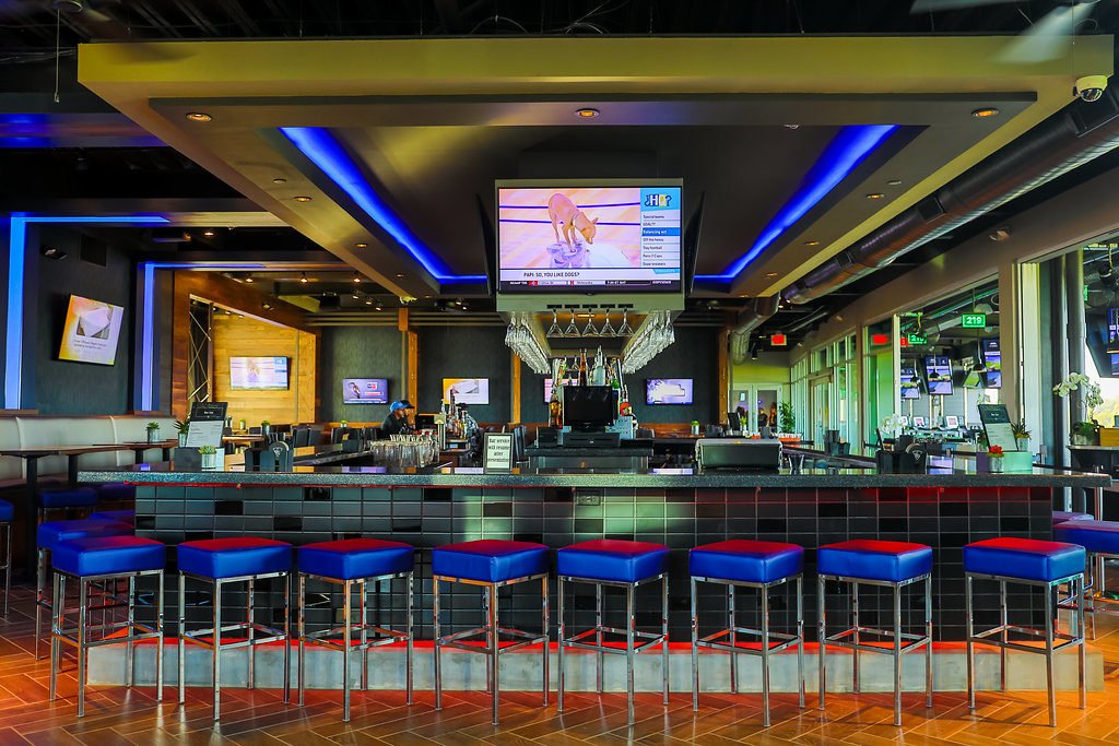 Topgolf Orlando bar