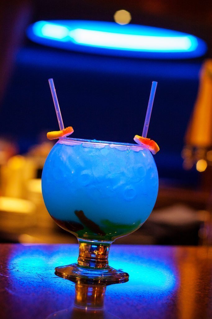 Disney Monorail Pub Crawl: The Wave Lounge