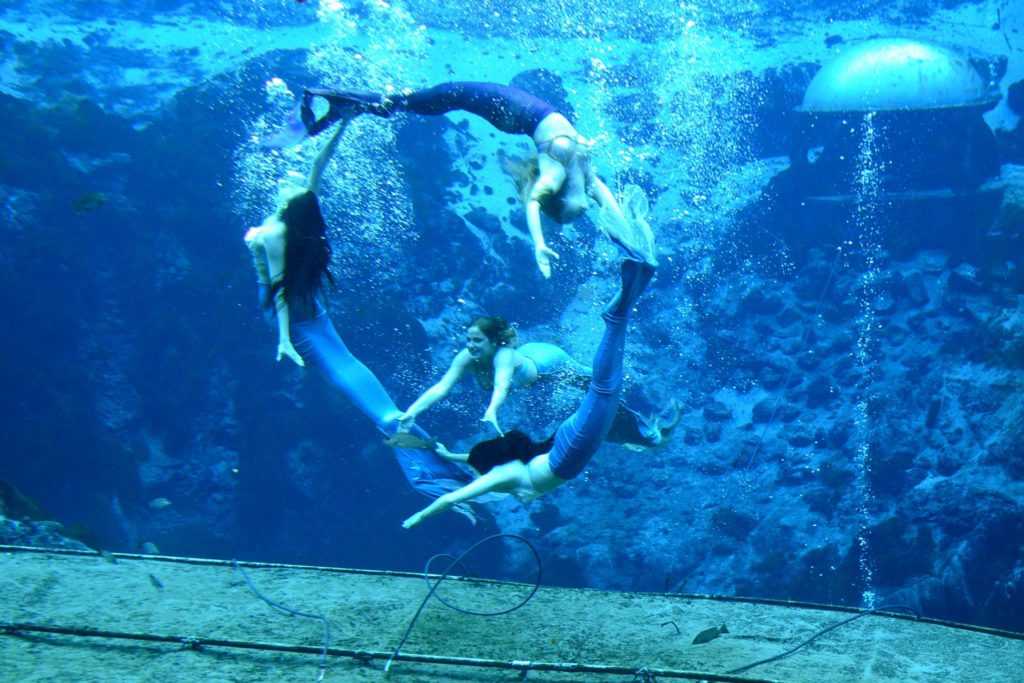 Weeki Wachee Springs mermaid show