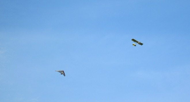 Hang Gliding Orlando: Soar Through the Sky With Your Sweetheart