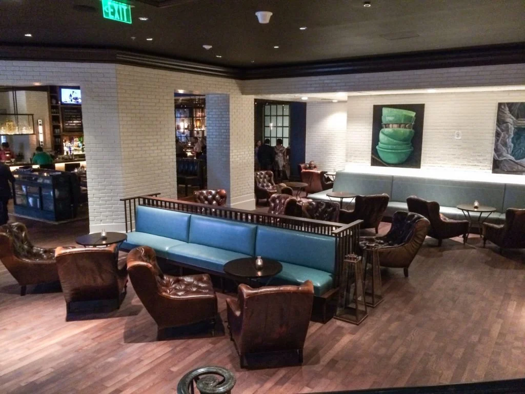 H&H lounge 2