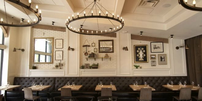 Osprey Tavern's dining room