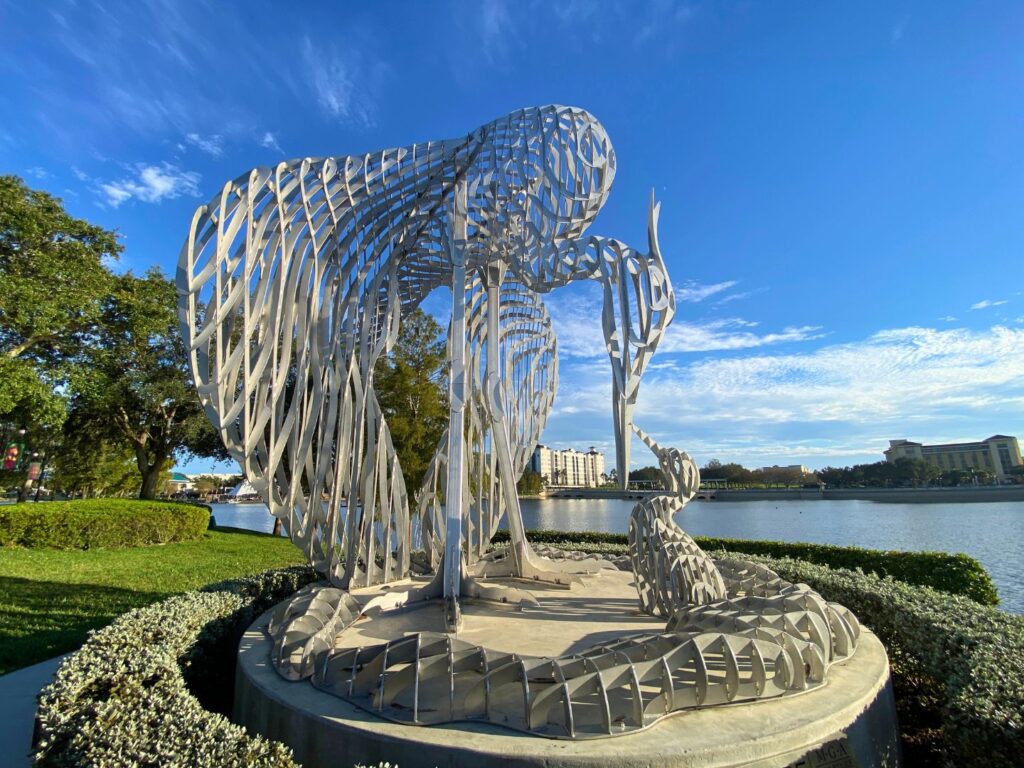 Cranes Roost Park Altamonte Springs Art Sculpture, mother and baby cranes