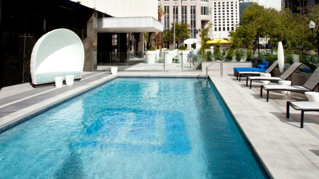 aloft-orlando-downtown-pool - Orlando Date Night Guide