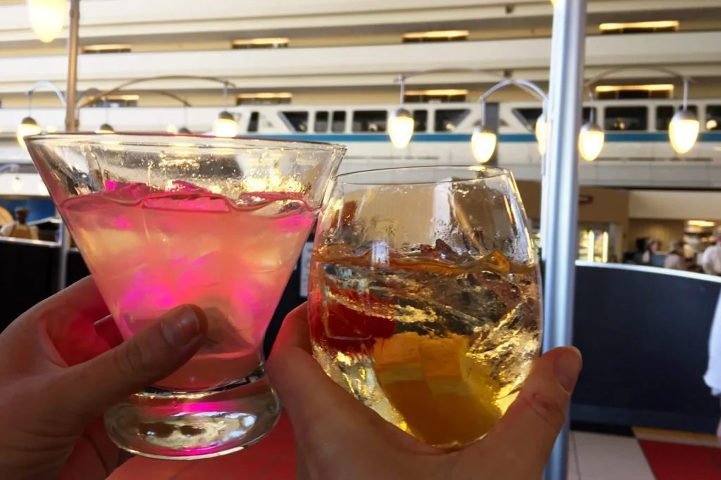 Disney Monorail Pub Crawl: Outer Rim Lounge