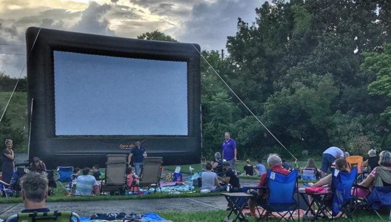 Where to Watch Free Outdoor Movies in Orlando this Spring