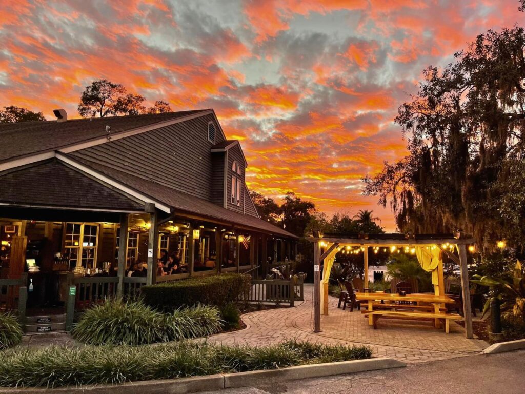 Image of the outside of The Tap Room at Dubsdread at sunset