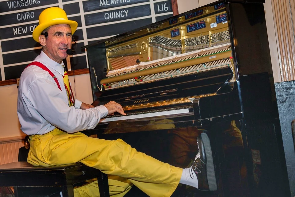 Disney piano man by @livingbydisney