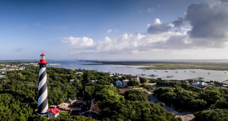 Must-Visit Florida Lighthouses for a Date Day Trip