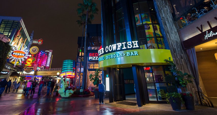 Universal CityWalk Dinner and Drinks crawl