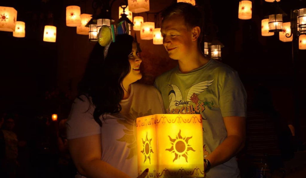 Best Disney PhotoPass Locations for Couples - image by @the_disninja