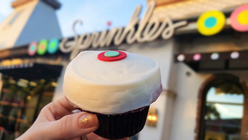 10 απαραίτητα πράγματα για να φάτε στο Disney Springs - Sprinkles Cupcake