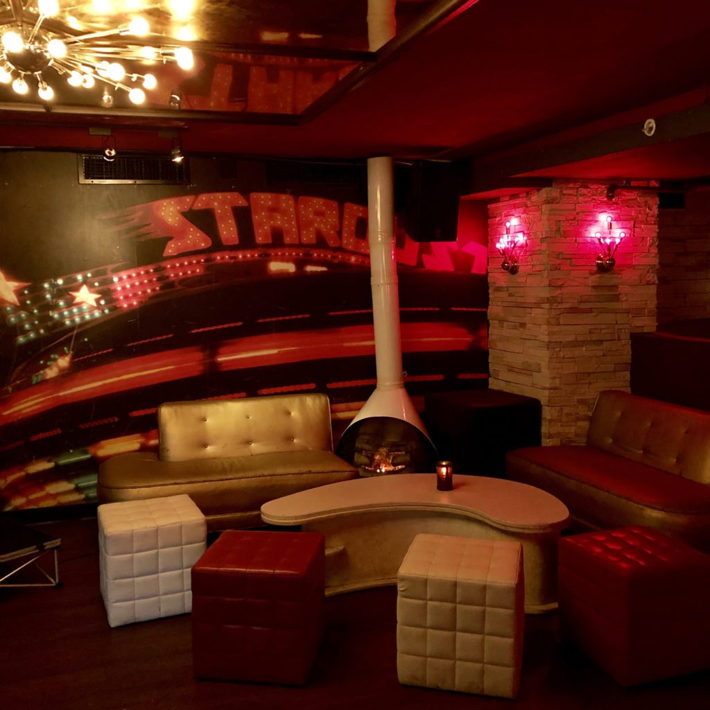 Lake Eola Pub Crawl - Stardust Lounge