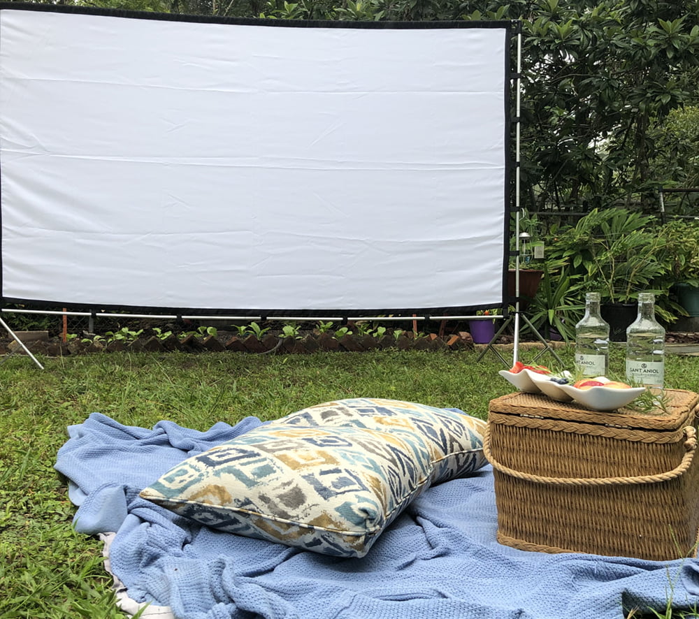 Space6 outdoor movie night rental company Orlando