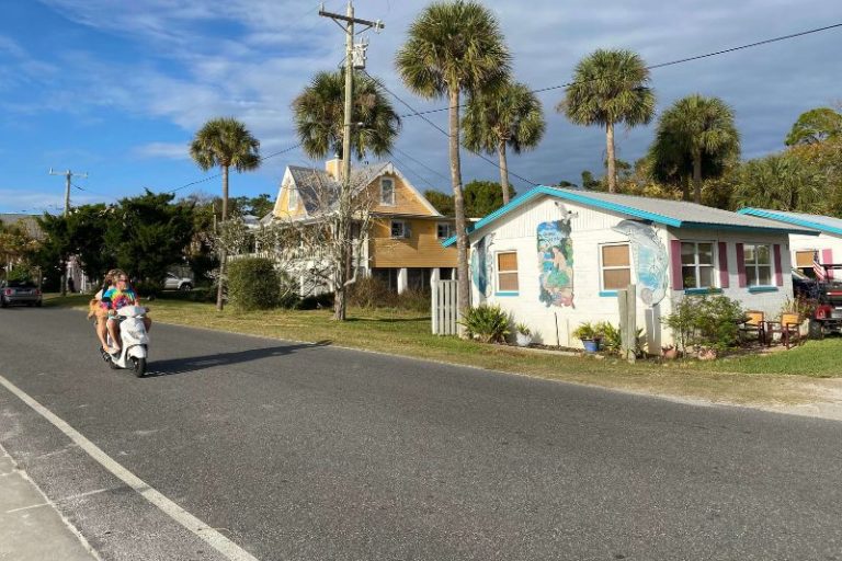 Cedar Key Hotels for Romance and Relaxation