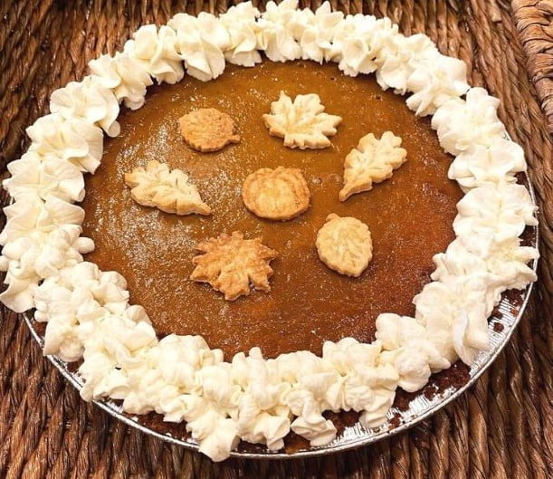 pumpkin pie with fall decorative crust Thanksgiving Pie from Winter Park Pie Company - @winterparkpiecompany