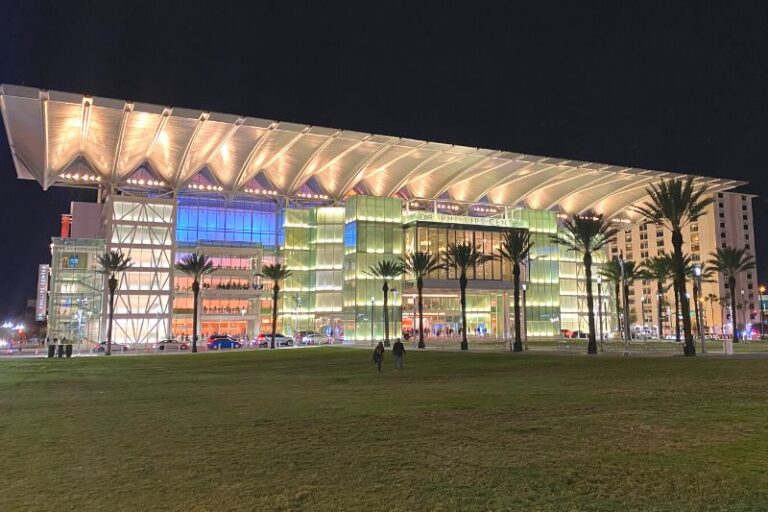 AdventHealth Broadway in Orlando at Dr. Phillips Center 25/26 Schedule