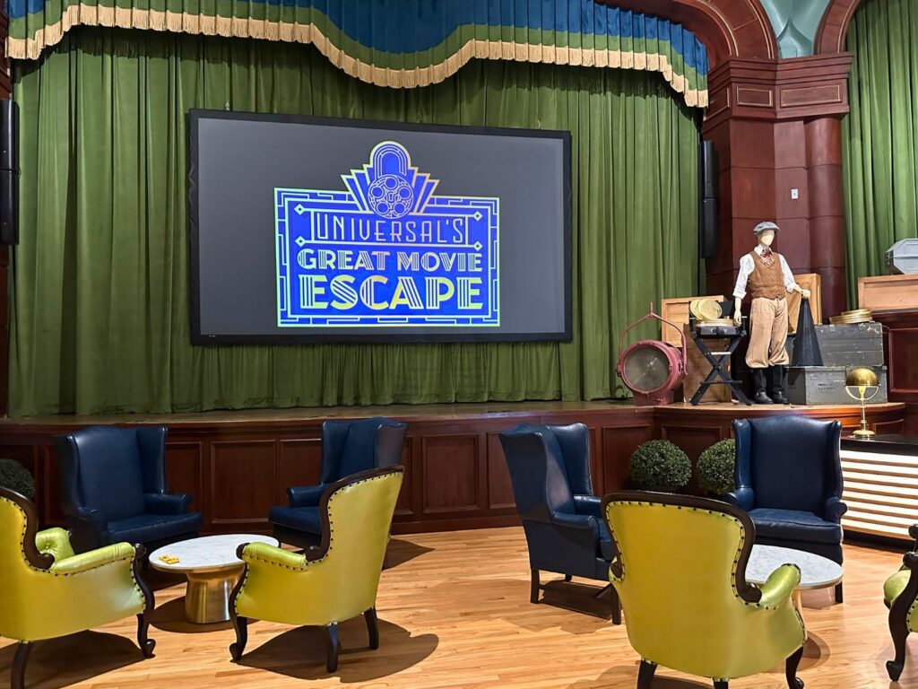 Sitting Area Inside Universal's Great Movie Escape 