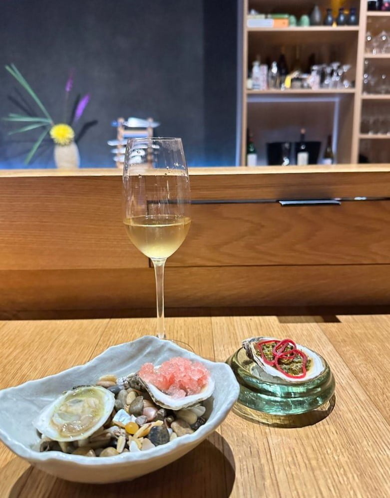 Soseki Modern Omakase Oyster Trio and Wine Pairing - Dani Meyering