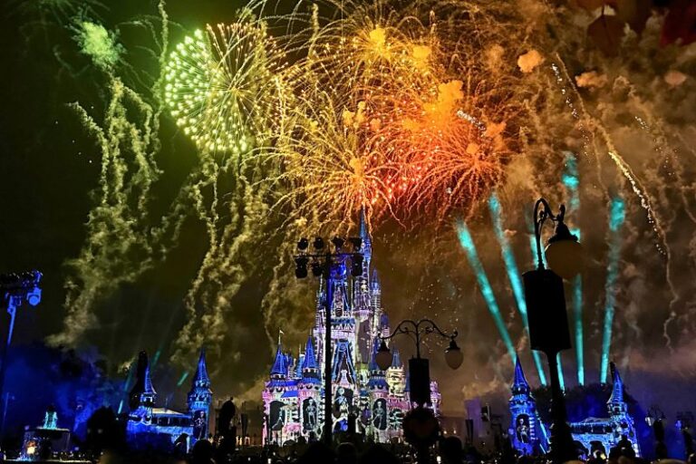 5 Essential Tips for the BEST Magic Kingdom Halloween Fireworks Experience – Disney’s Not-So-Spooky Spectacular
