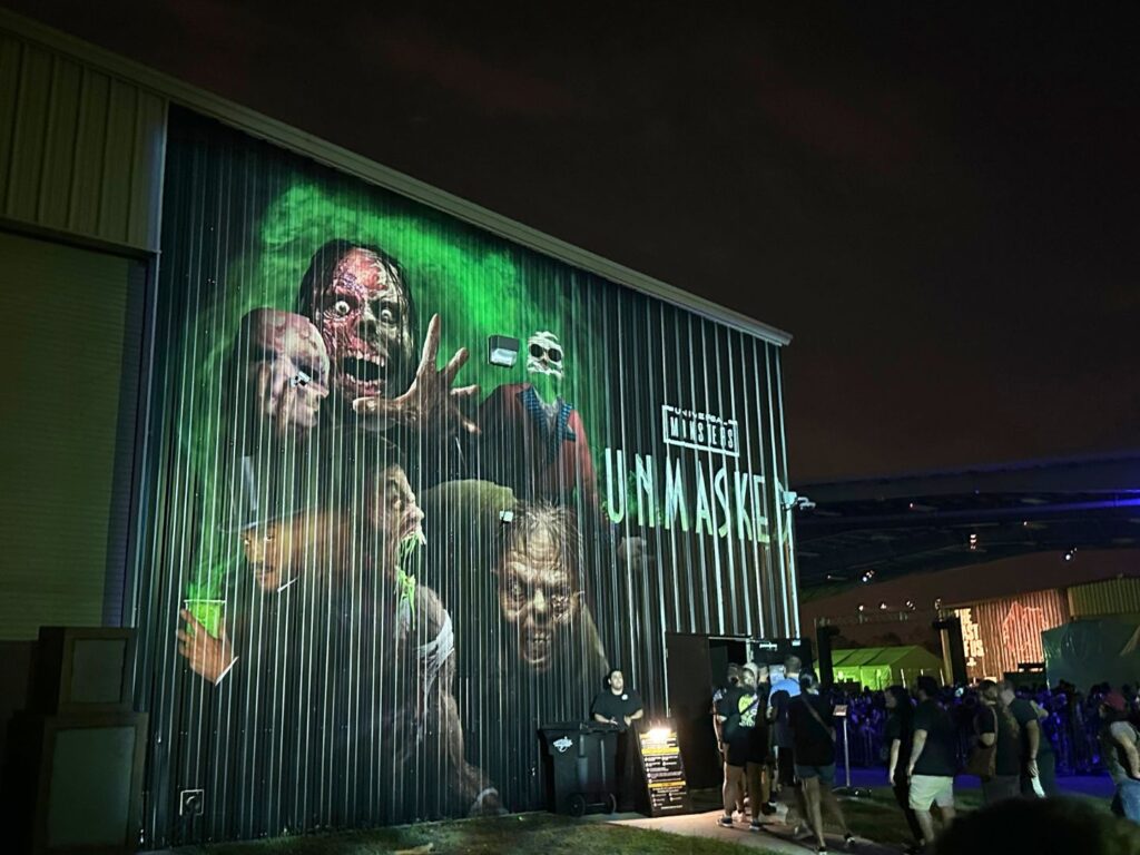 Halloween Horror Nights Monsters Unmasked House Entrance 2023 