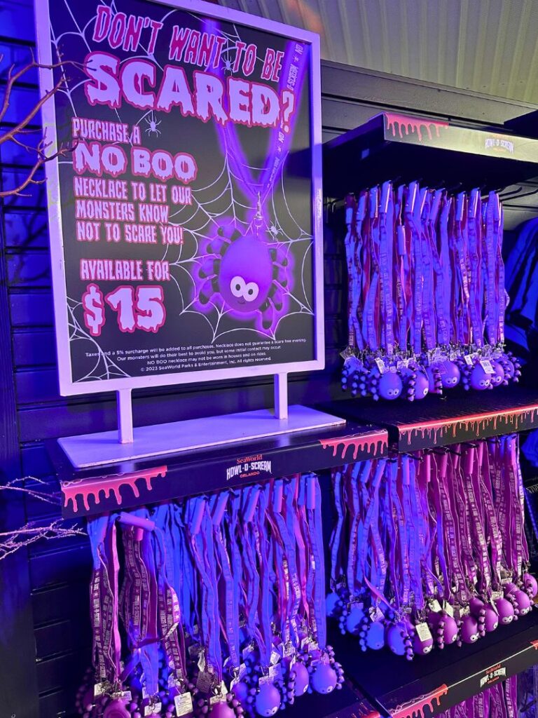No Boo Necklace lightup purple spider Howl-O-Scream 2023 SeaWorld