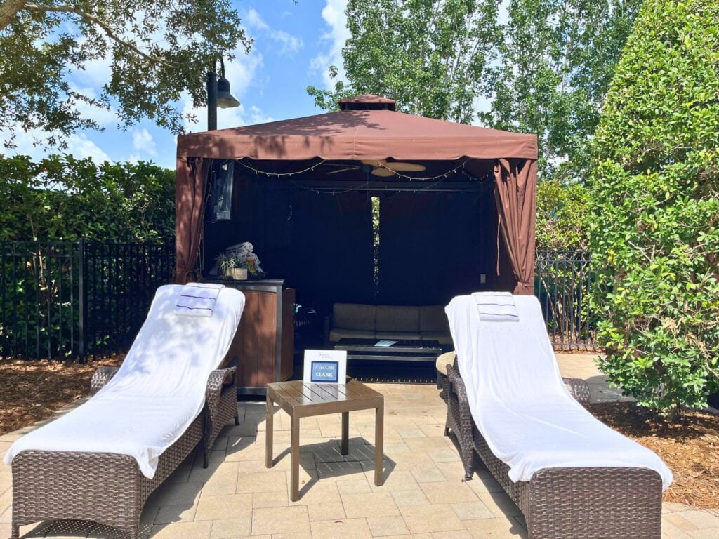 Pool Cabana at Signia by Hilton Bonnet Creek Orlando 