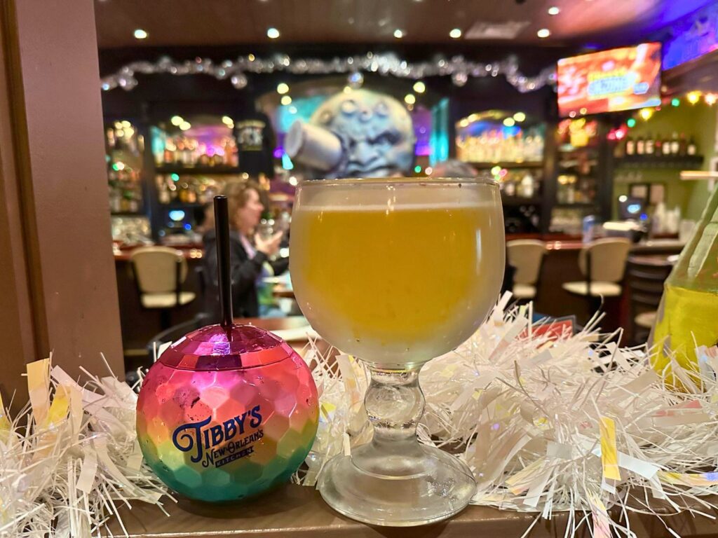 Image of two Mardi Gras specialty cocktails at Tibby's New Orleans Kitchen Altamonte