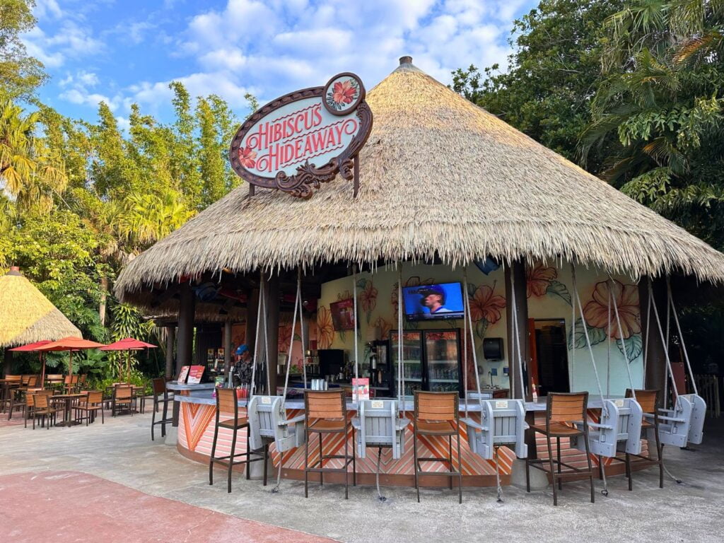 Hibiscus Hideaway Bar at Discovery Cove 