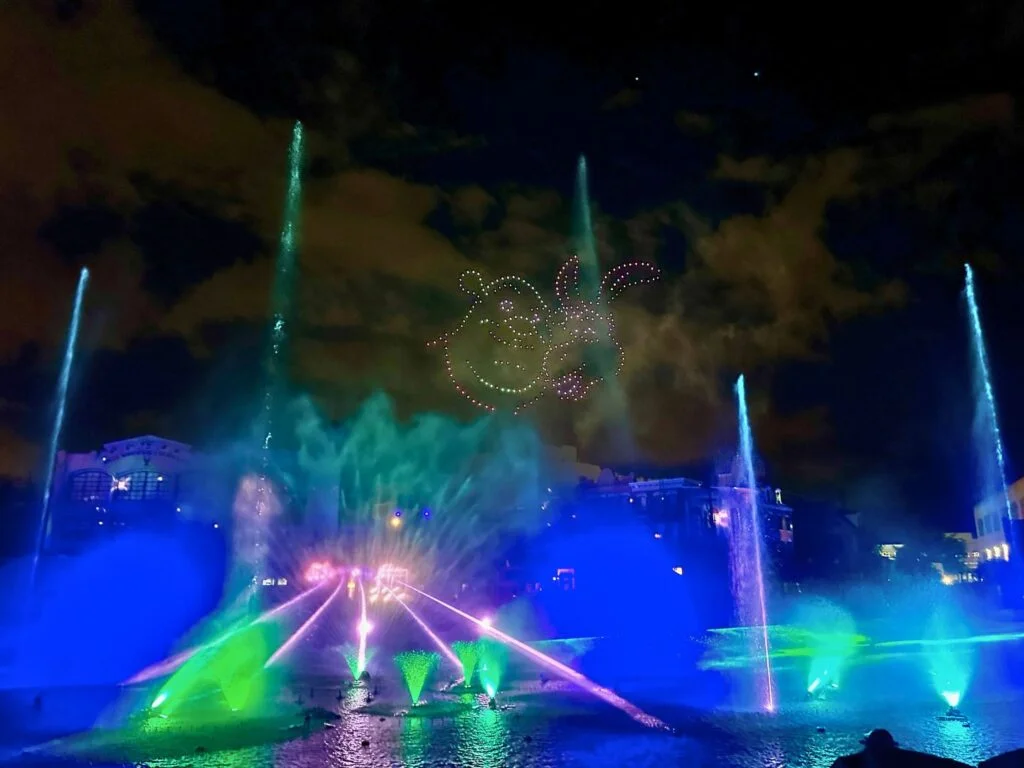 New Universal Orlando Lagoon Show Cinesational Shrek Drones
