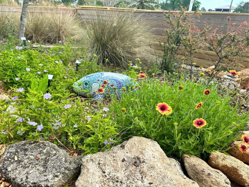 Marine Discovery Center New Smyrna Beach outdoor garden - image by Dani Meyering