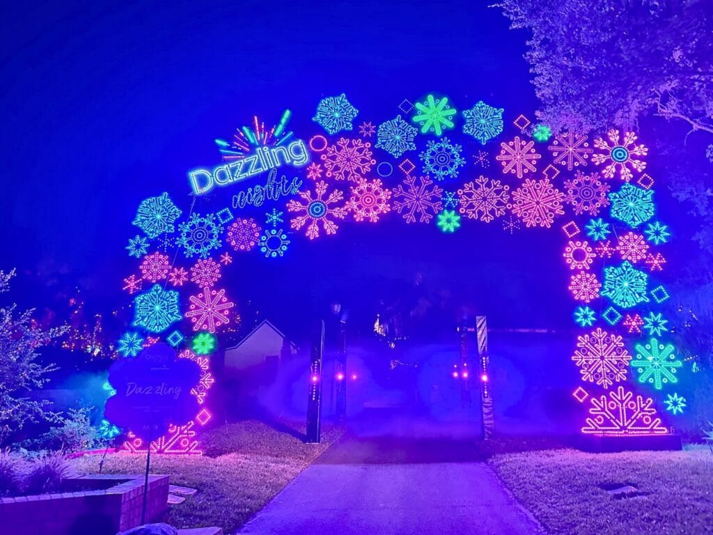 Snowflake Archway Dazzling Nights Leu Gardens 2025 - image by Dani Meyering