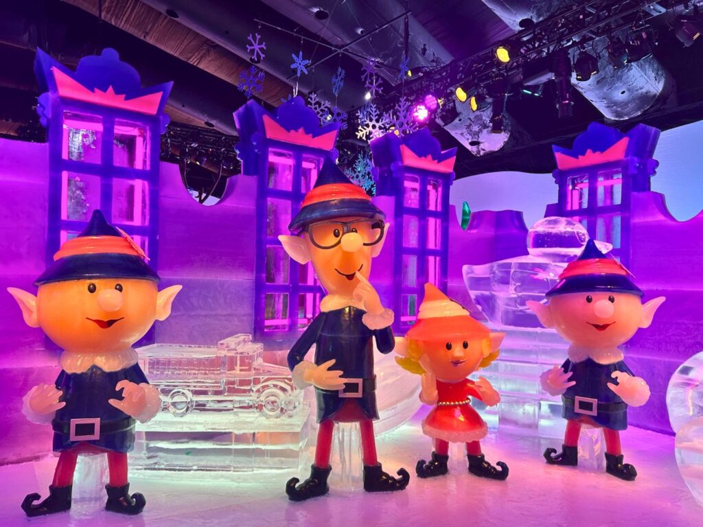 Elves at ICE! Gaylord Palms - image by Dani Meyering