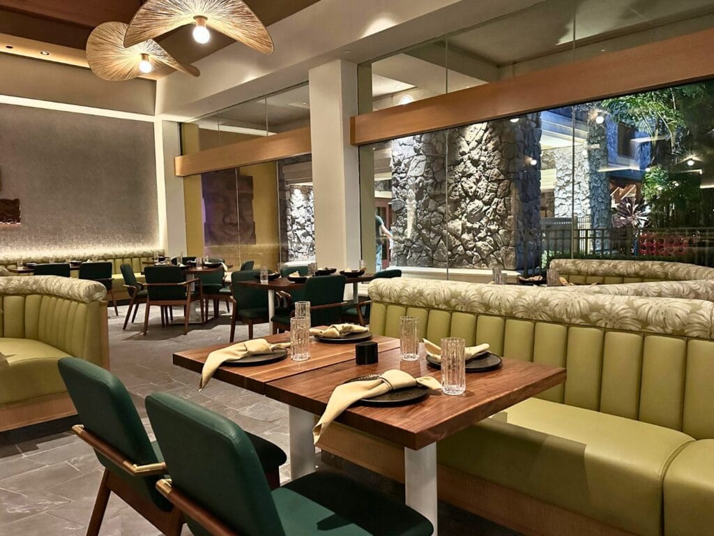 Renovated Islands Dining Room Loews Royal Pacific Resort at Universal Orlando - image by Dani Meyering
