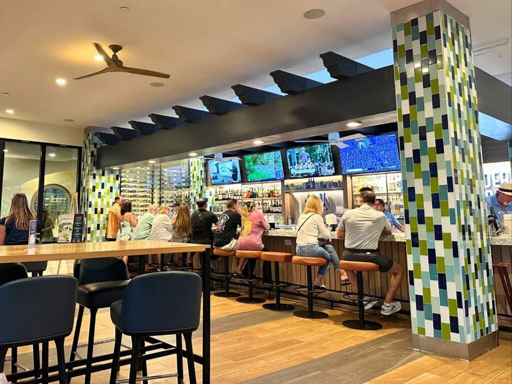 Blender Bar at Embassy Suites Deerfield Beach - image by Dani Meyering