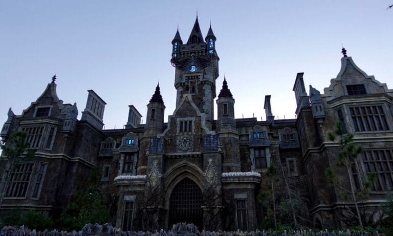 The Frankenstein castle inside of Darkmoore at Epic Universe makes an eerily romantic spot!