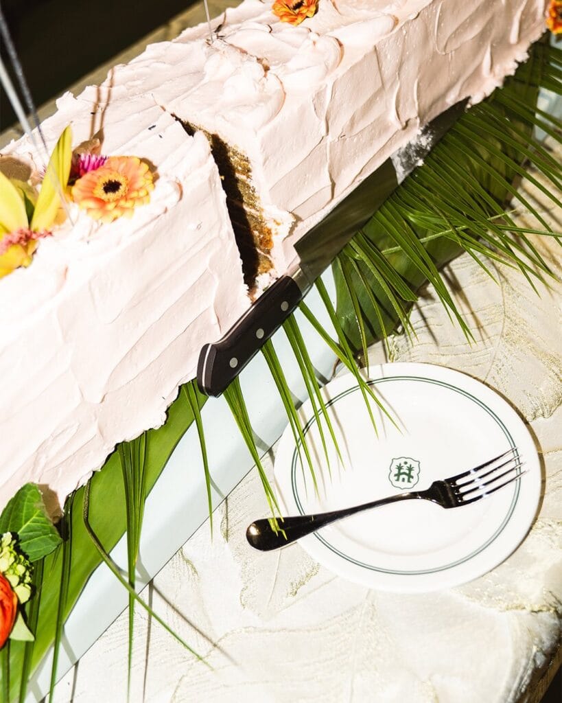 tropical buffet setting at Hamlin House